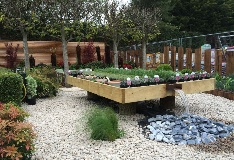 Raised Planter Beds and Water Feature Raised Planter Beds and Water Feature